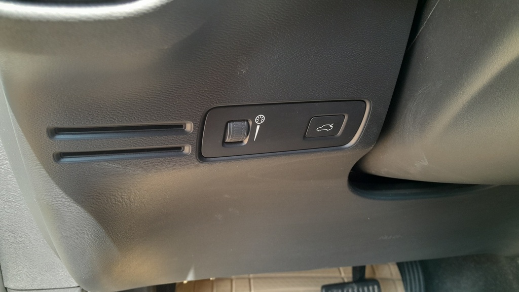 LIGHT SWITCHES