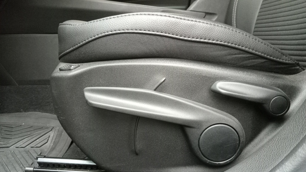 DRIVER SEAT SWITCHES