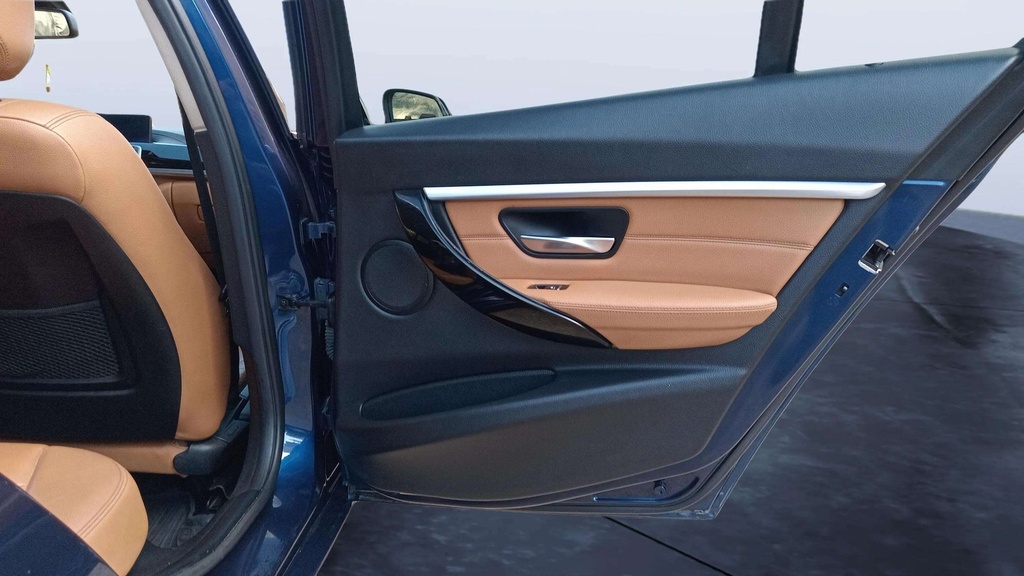 RR R DOOR