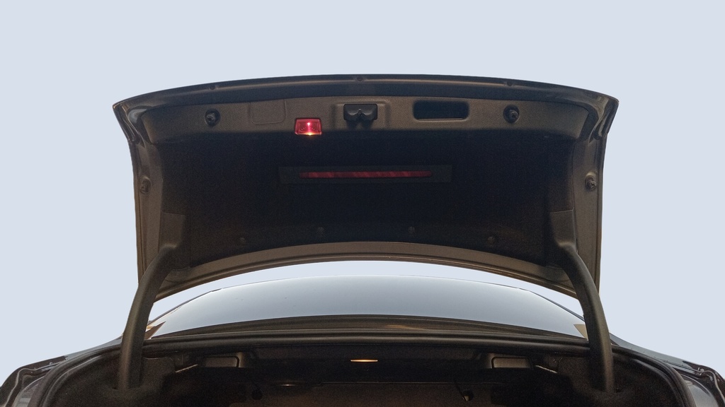TRUNK HOOD