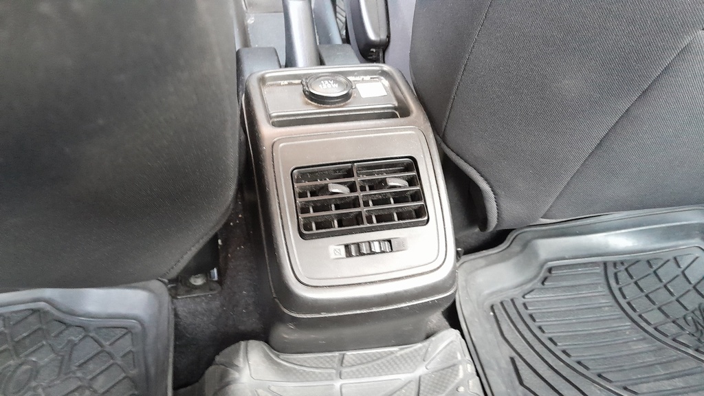 RR AC GRILL