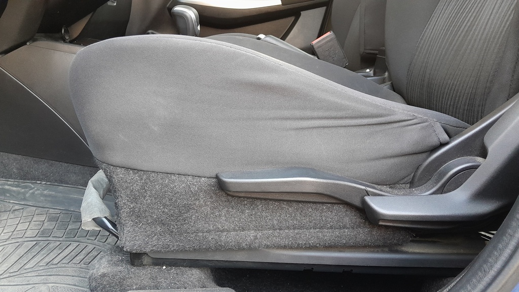 DRIVER SEAT SWITCHES