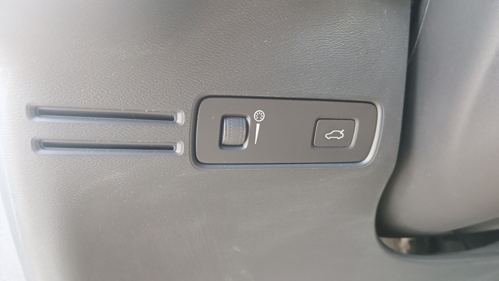 LIGHT SWITCHES