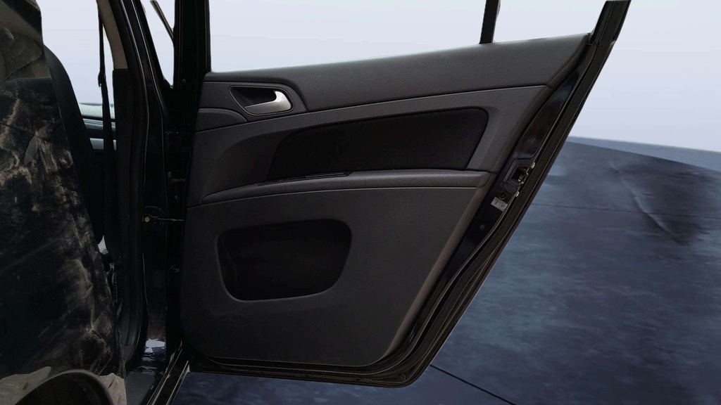 RR R DOOR