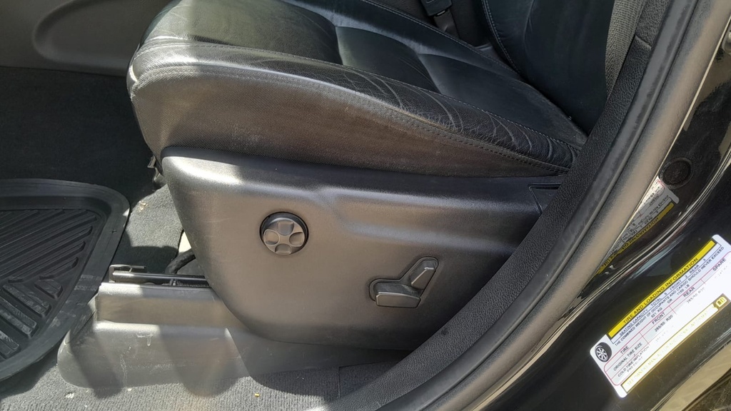 DRIVER SEAT SWITCHES
