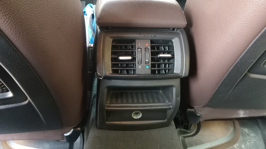 RR AC GRILL