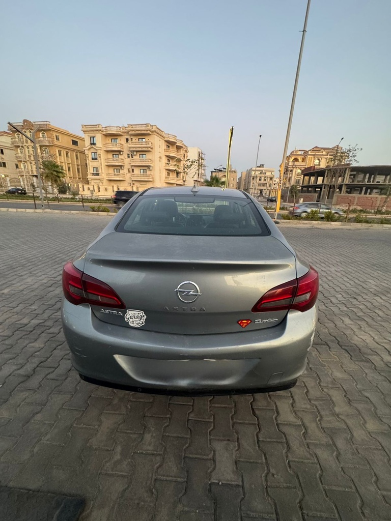 Opel Astra 2013 3rd Category