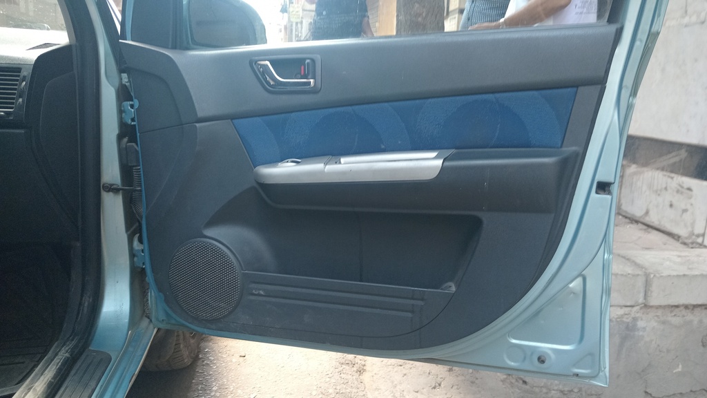 FR R DOOR