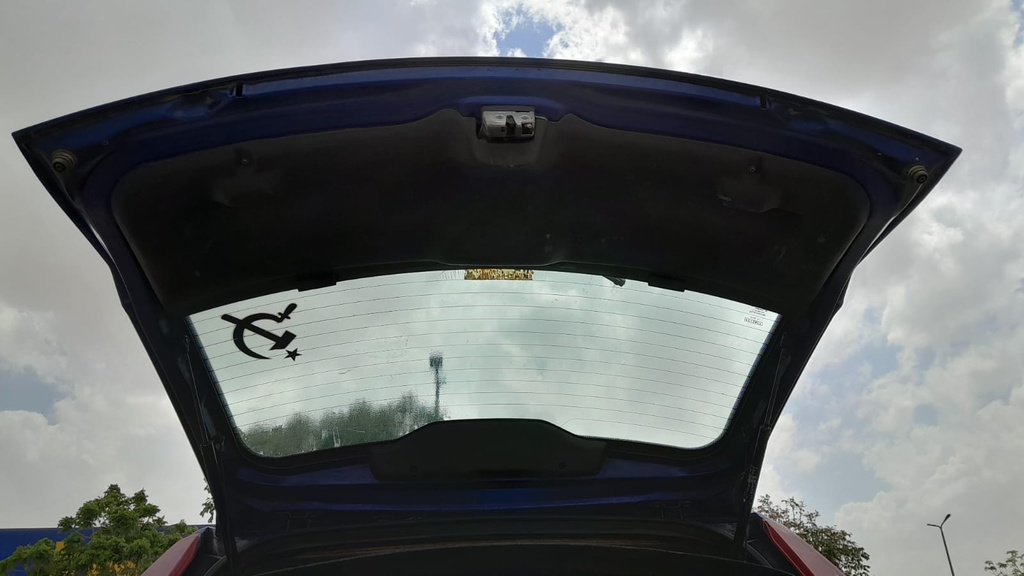 TRUNK HOOD