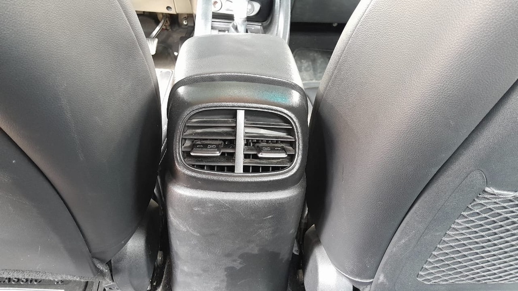 RR AC GRILL