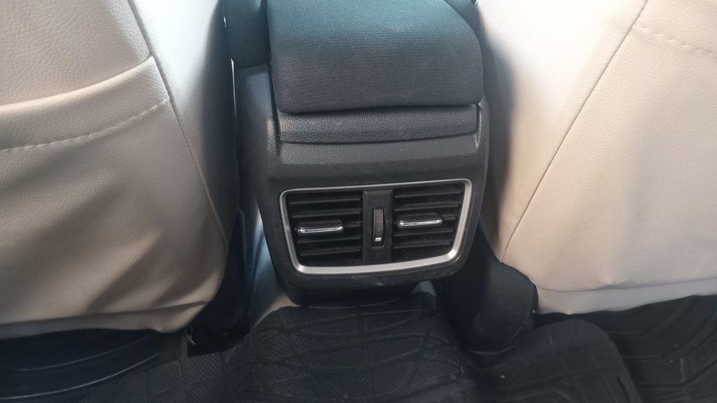 RR AC GRILL