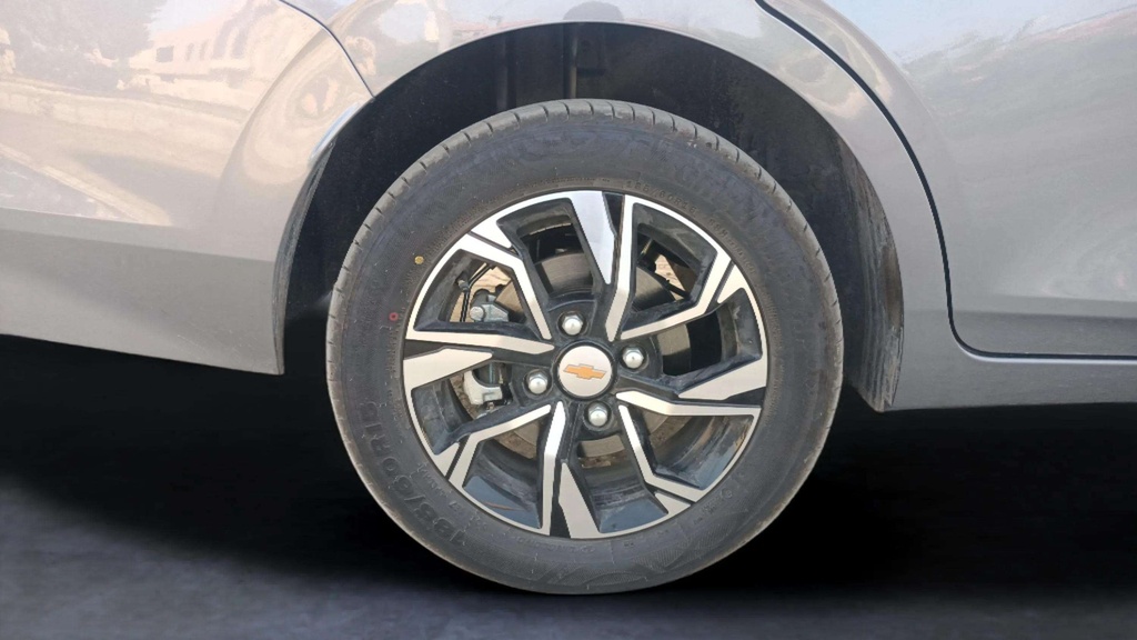 RR R TIRE