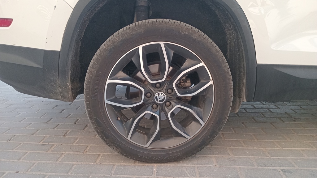 RR R TIRE