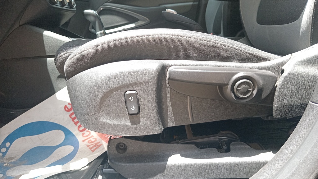 DRIVER SEAT SWITCHES