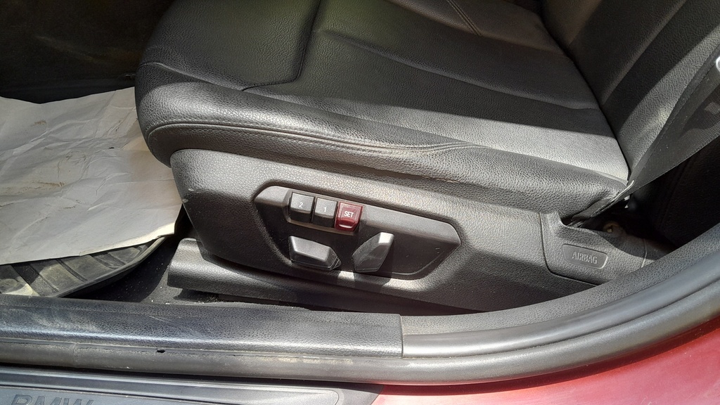 DRIVER SEAT SWITCHES