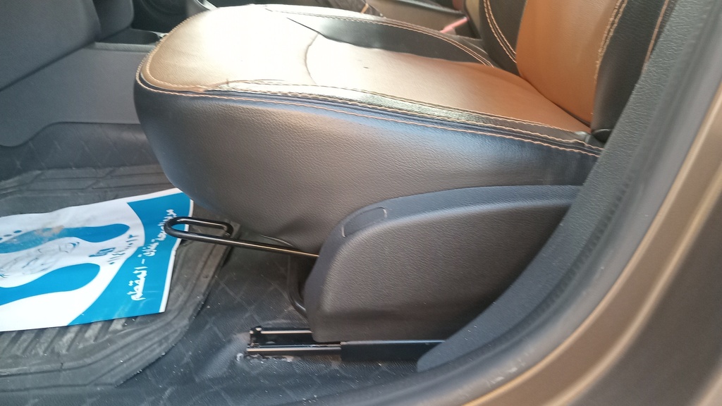 DRIVER SEAT SWITCHES