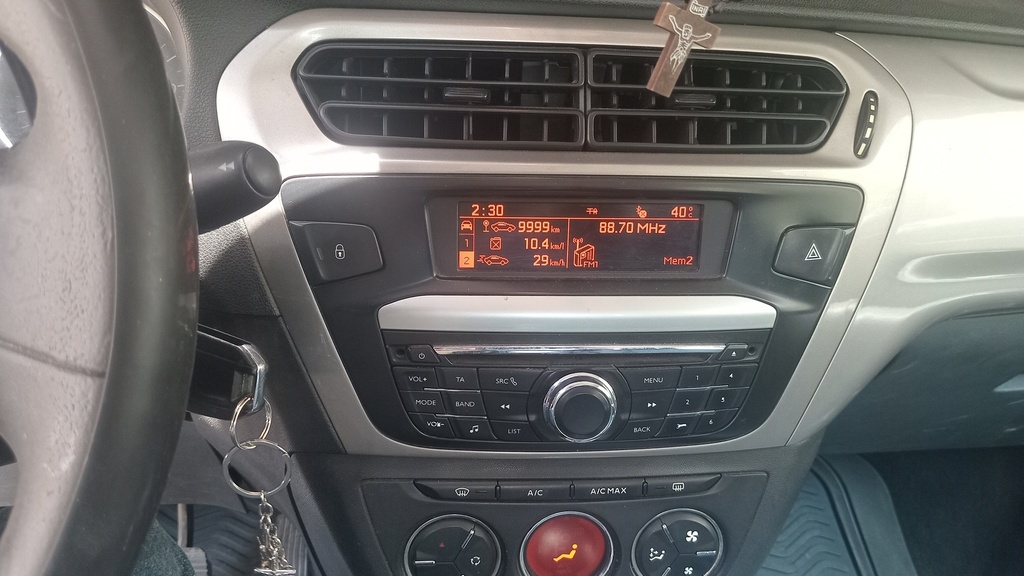 MULTIMEDIA SCREEN