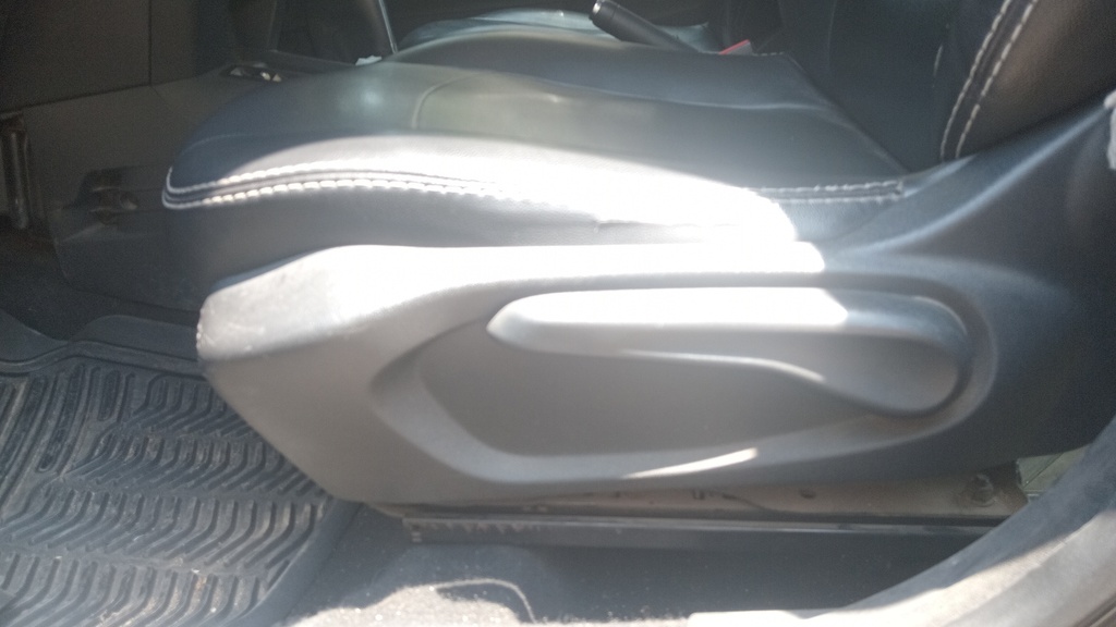 DRIVER SEAT SWITCHES
