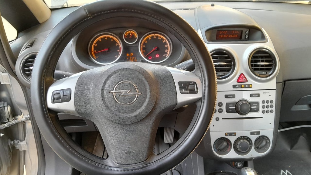 STEERING WHEEL