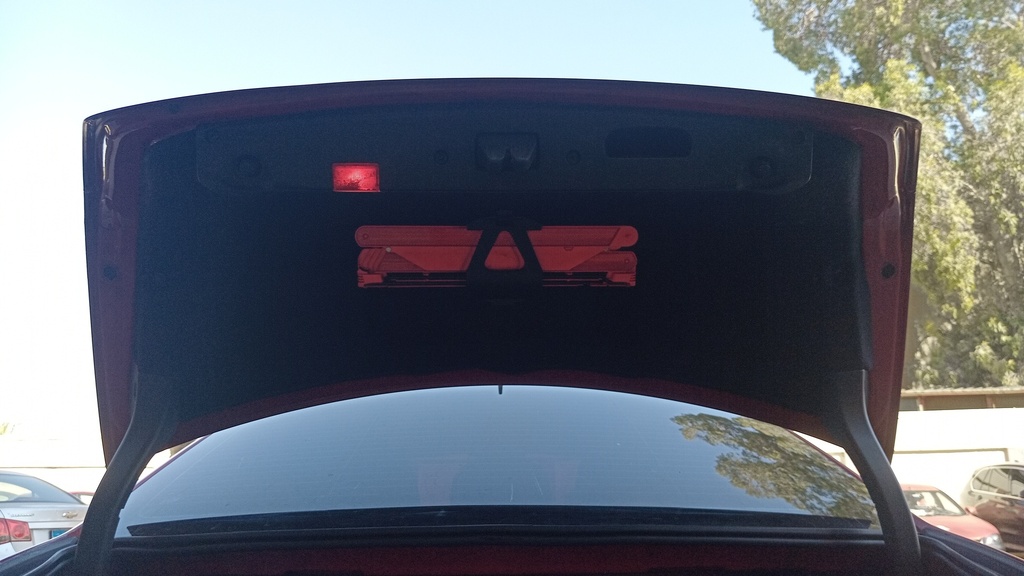 TRUNK HOOD