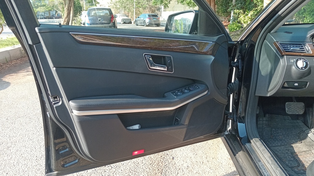 FR L DOOR