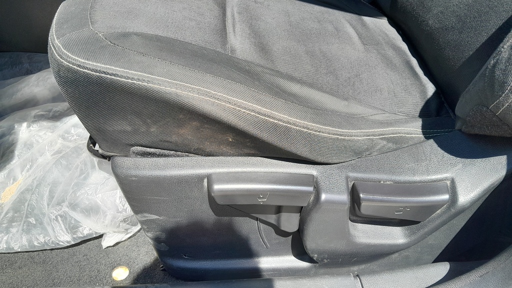 DRIVER SEAT SWITCHES