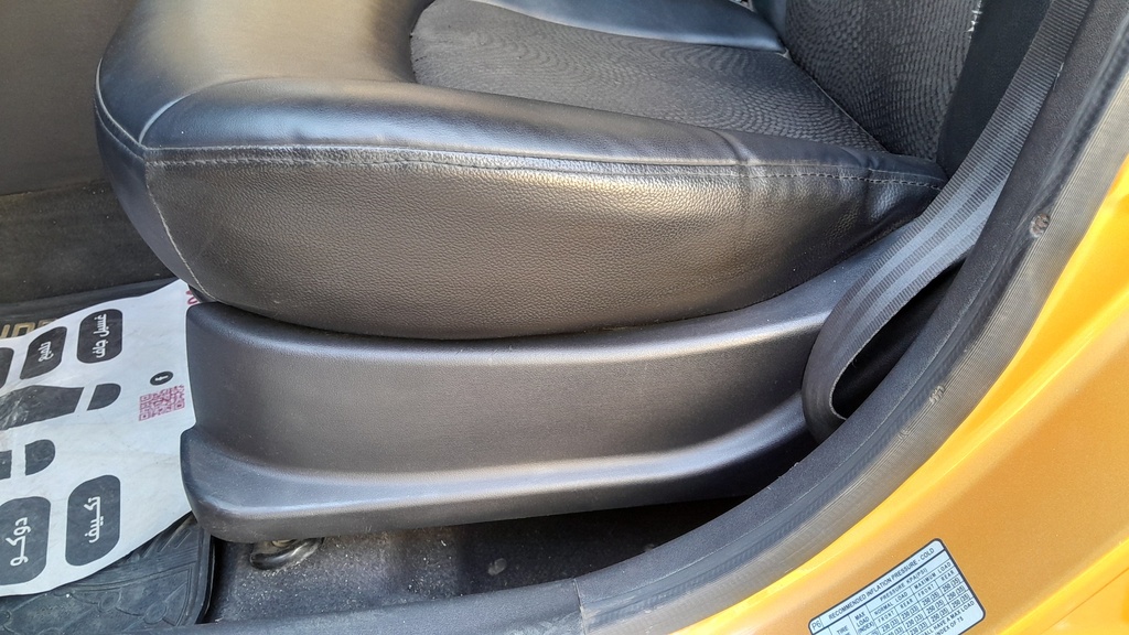 DRIVER SEAT SWITCHES