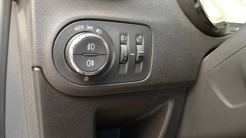 LIGHT SWITCHES