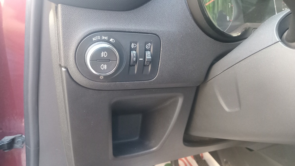 LIGHT SWITCHES