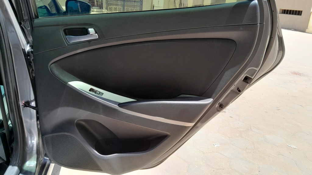 RR R DOOR