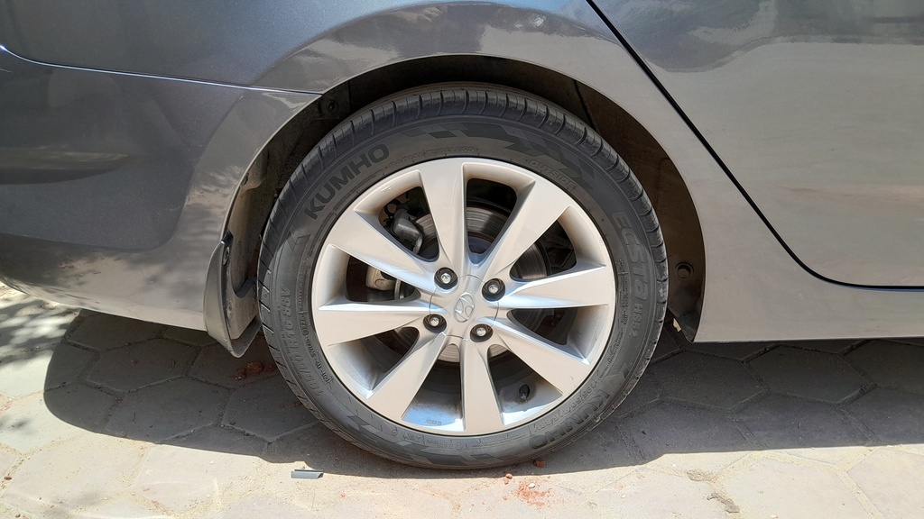 RR R TIRE