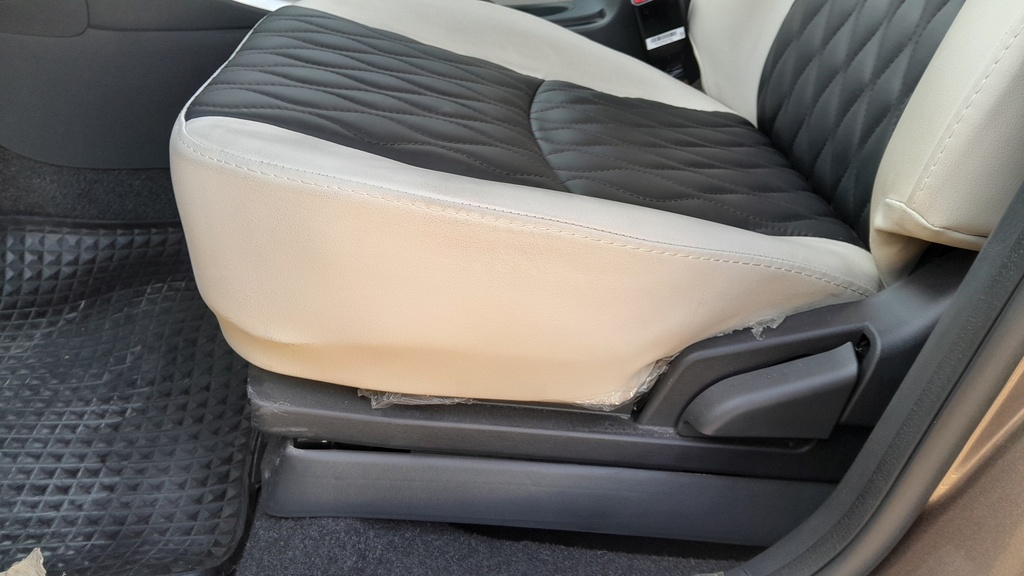 DRIVER SEAT SWITCHES
