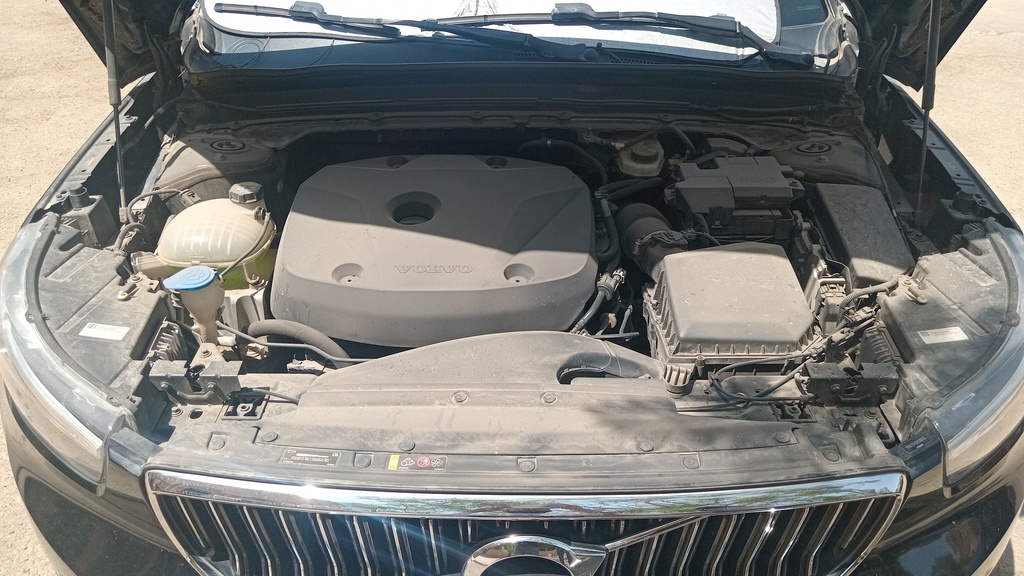 ENGINE COMPARTMENT