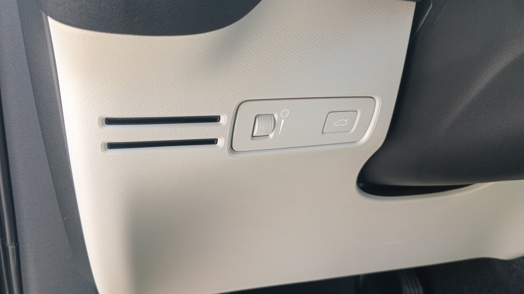 LIGHT SWITCHES