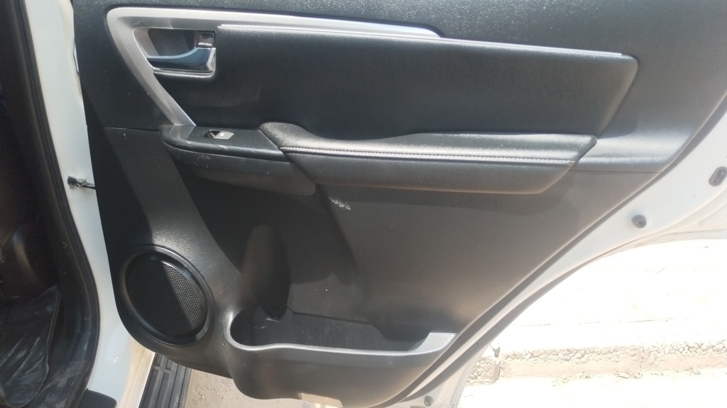 RR R DOOR