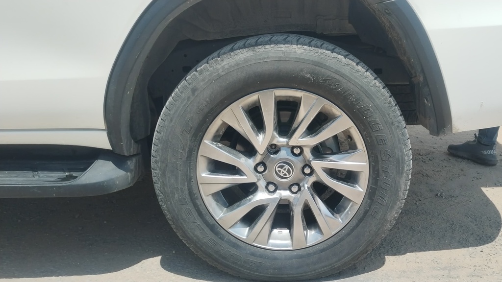 RR L TIRE