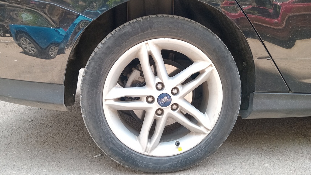RR R TIRE