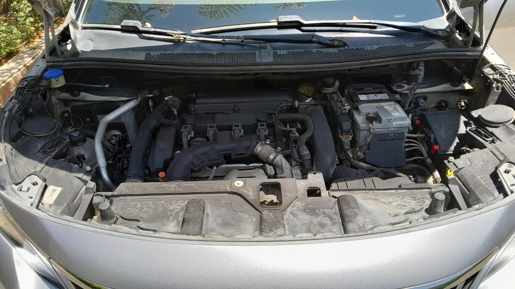 ENGINE COMPARTMENT
