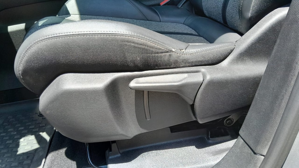 DRIVER SEAT SWITCHES