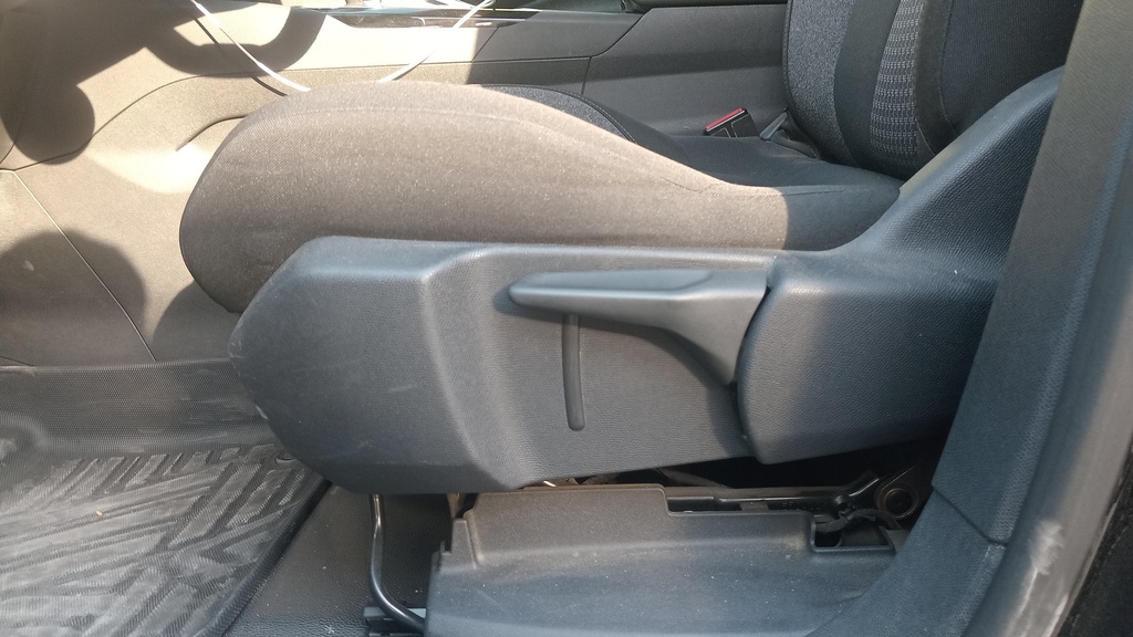 DRIVER SEAT SWITCHES
