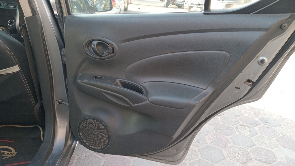 RR R DOOR
