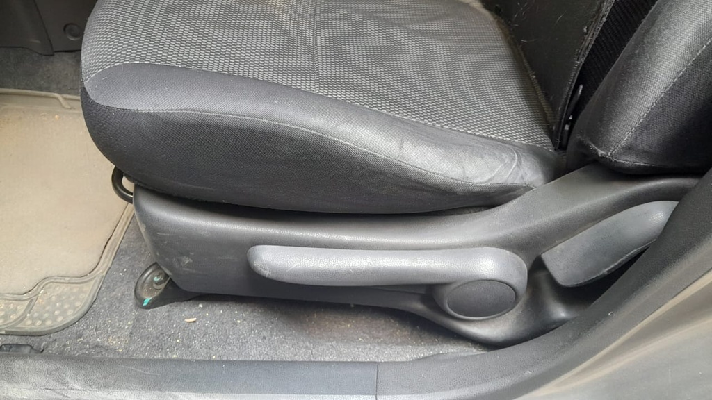 DRIVER SEAT SWITCHES