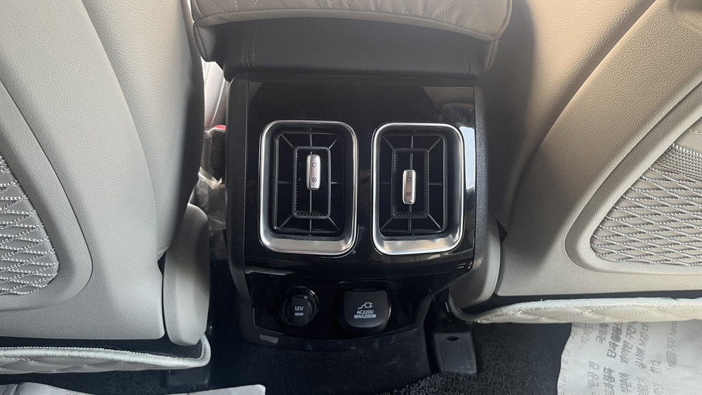 RR AC GRILL