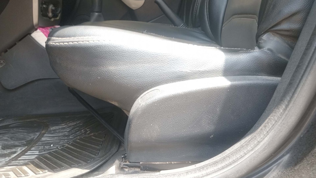 DRIVER SEAT SWITCHES