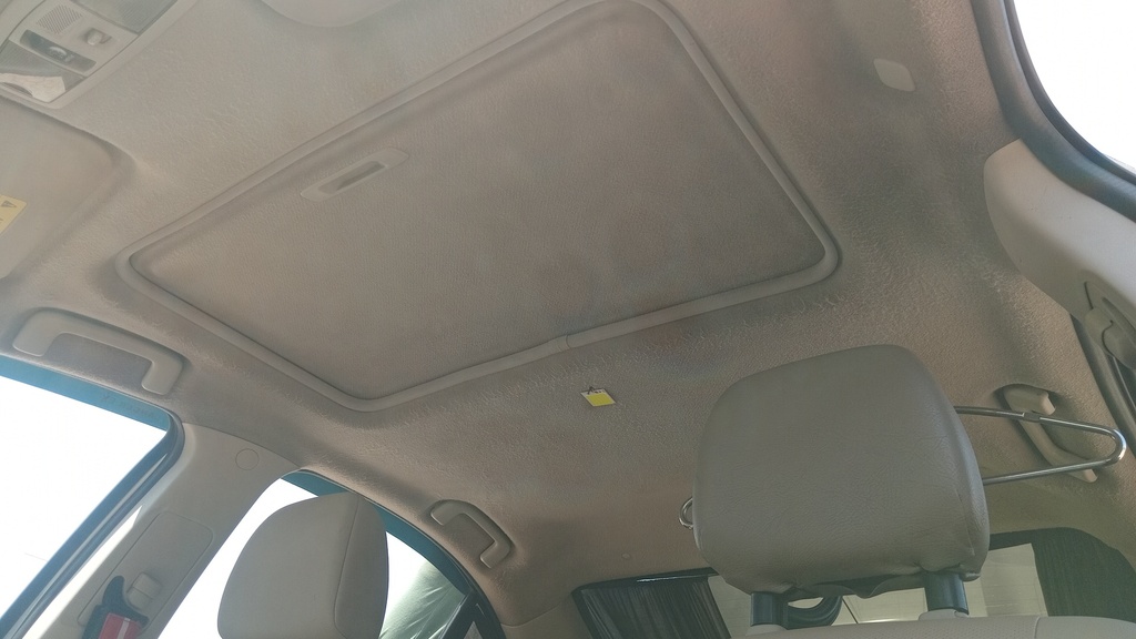 CAR ROOF MAT