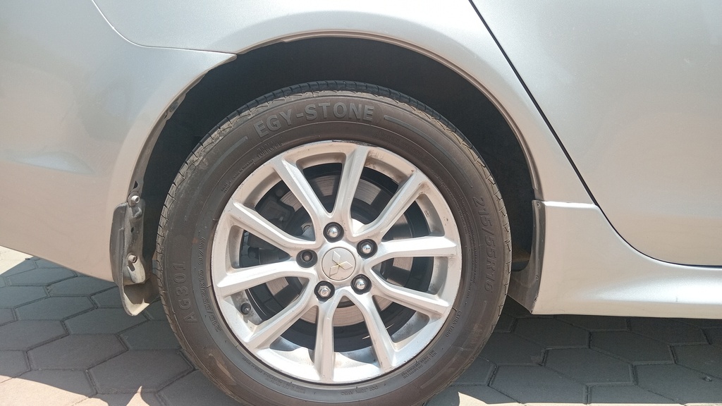 RR R TIRE