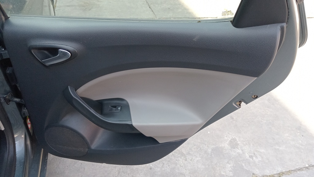 RR R DOOR