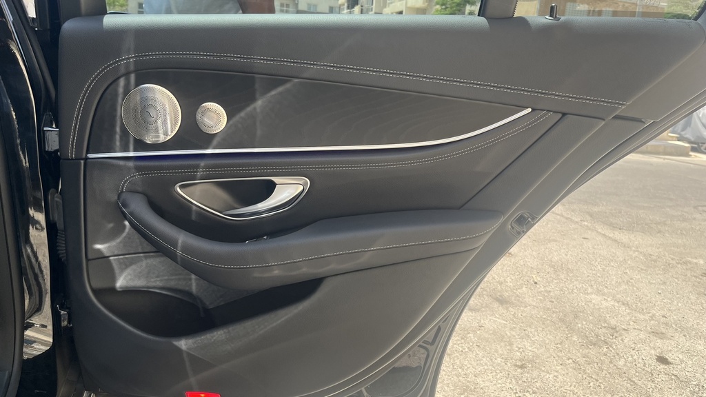 RR R DOOR