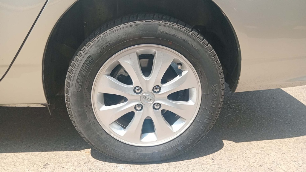 RR L TIRE