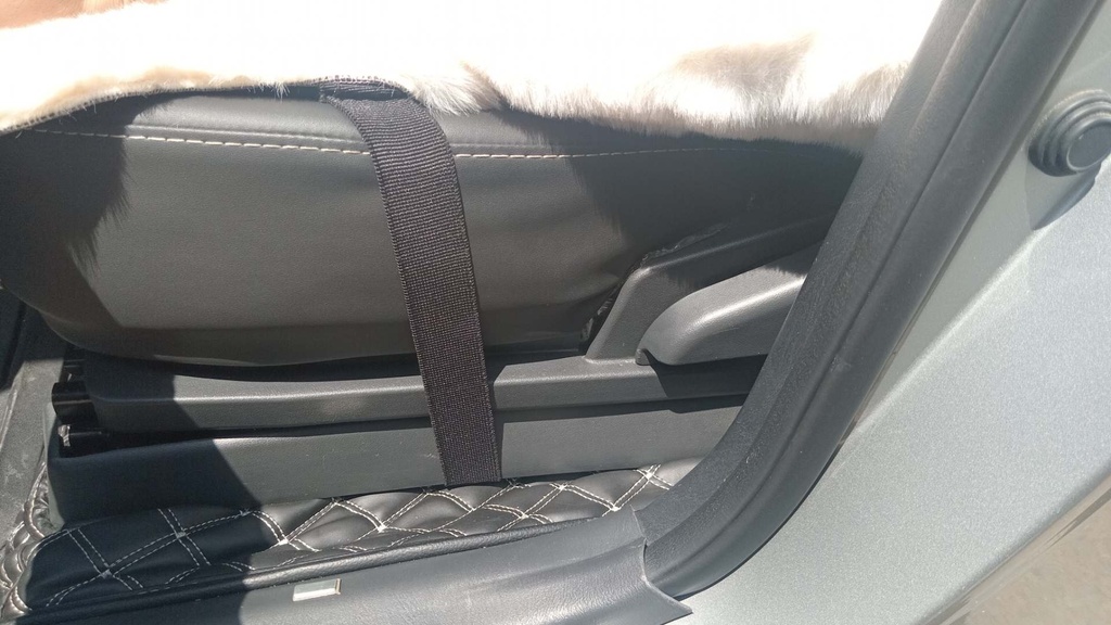 DRIVER SEAT SWITCHES